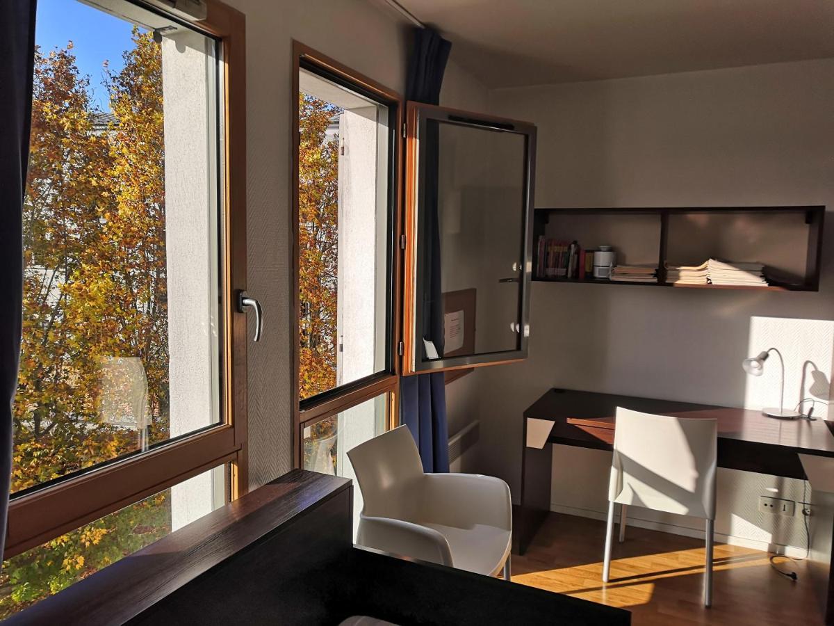 Studio Lumineux 10 Min A La Defense Rueil-Malmaison Luaran gambar