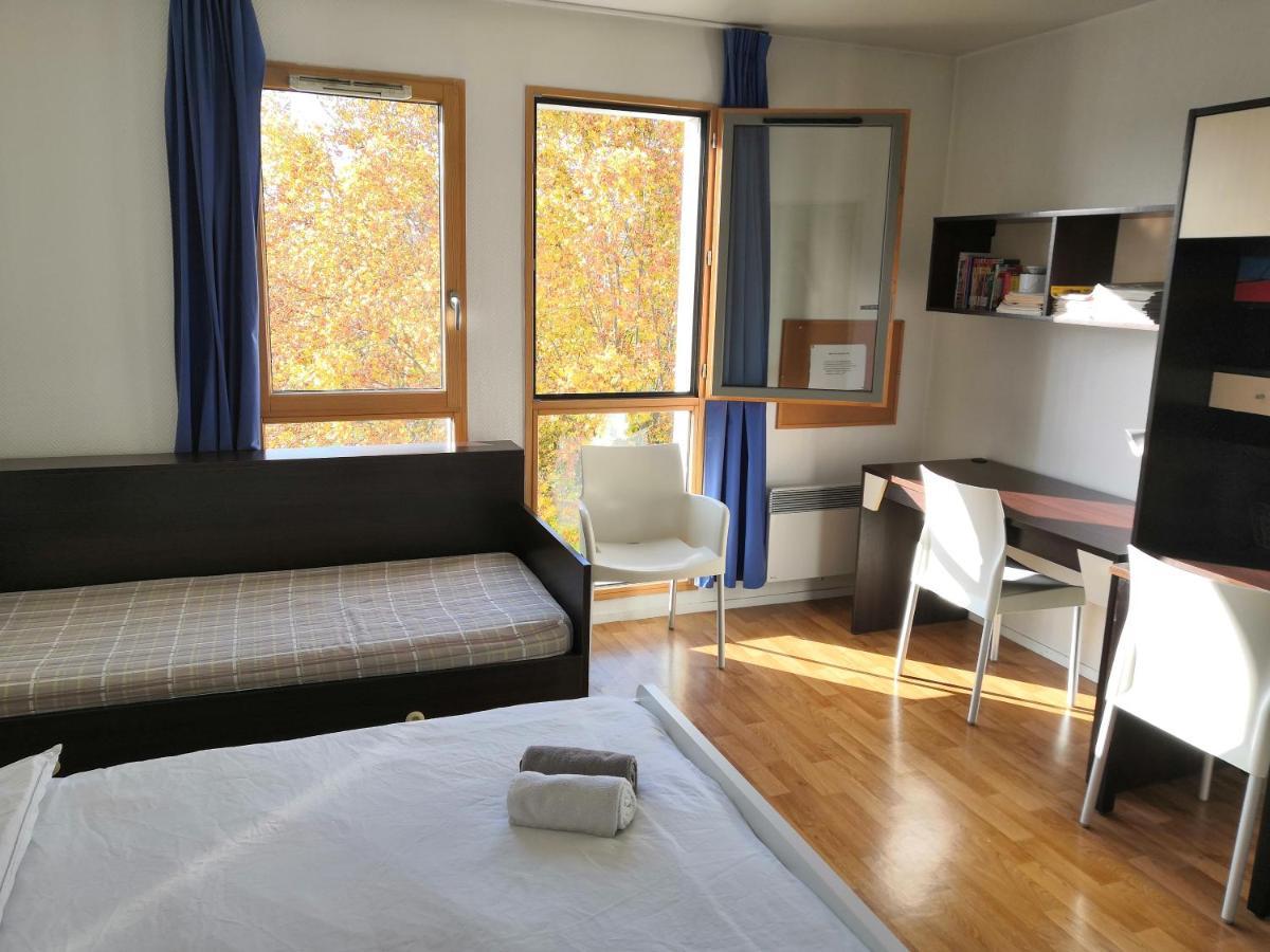 Studio Lumineux 10 Min A La Defense Rueil-Malmaison Luaran gambar