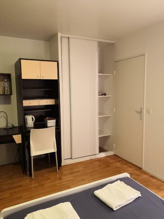 Studio Lumineux 10 Min A La Defense Rueil-Malmaison Luaran gambar